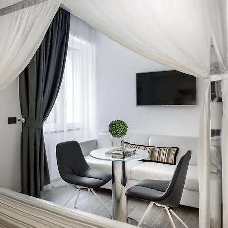 Lhp Santa Margherita Palace &