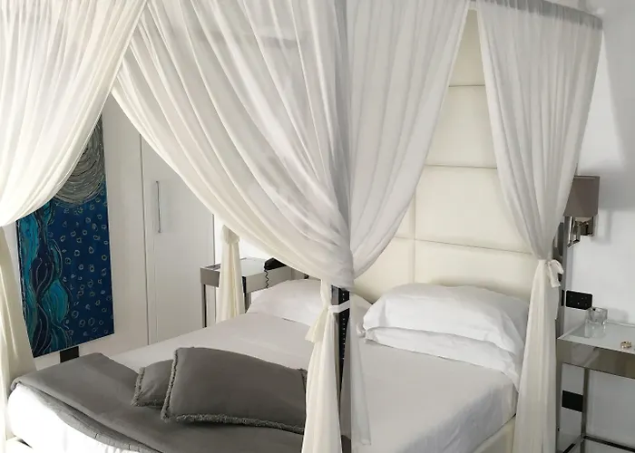 Lhp Santa Margherita Palace &