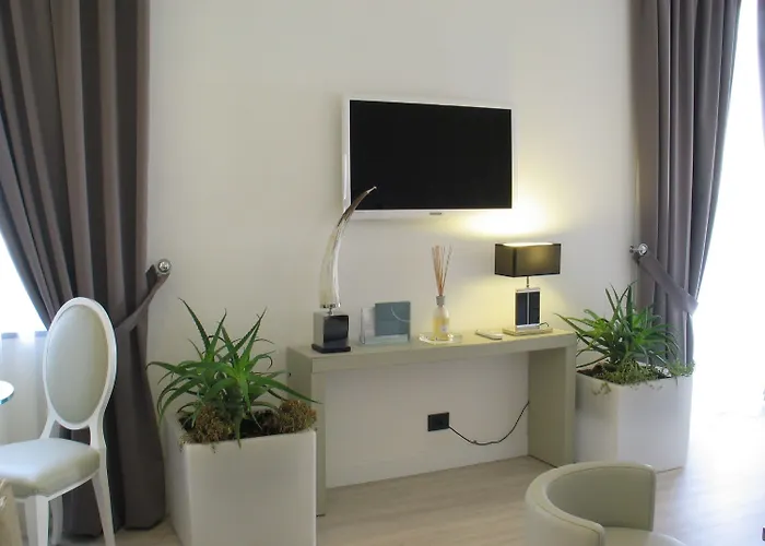 Lhp Santa Margherita Palace &